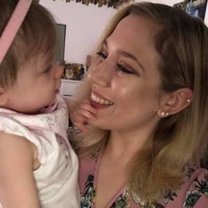 Meet your Posher, Claudia